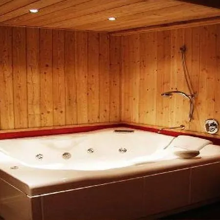 Apartament Universo *